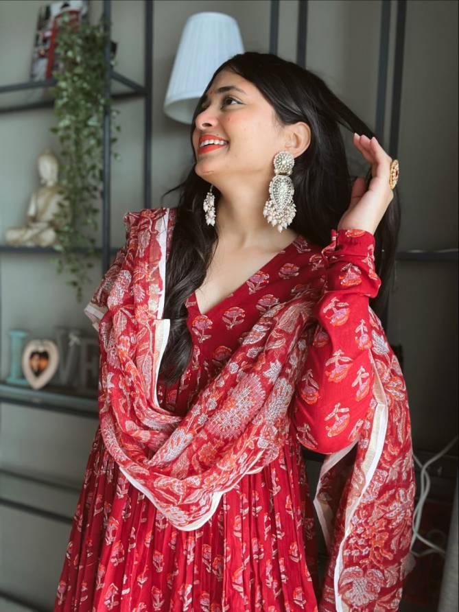 Akshar Designer Alia Cut Pure Cotton Kurti With Bottom Dupatta Wholesale Clothing Distributors In India
